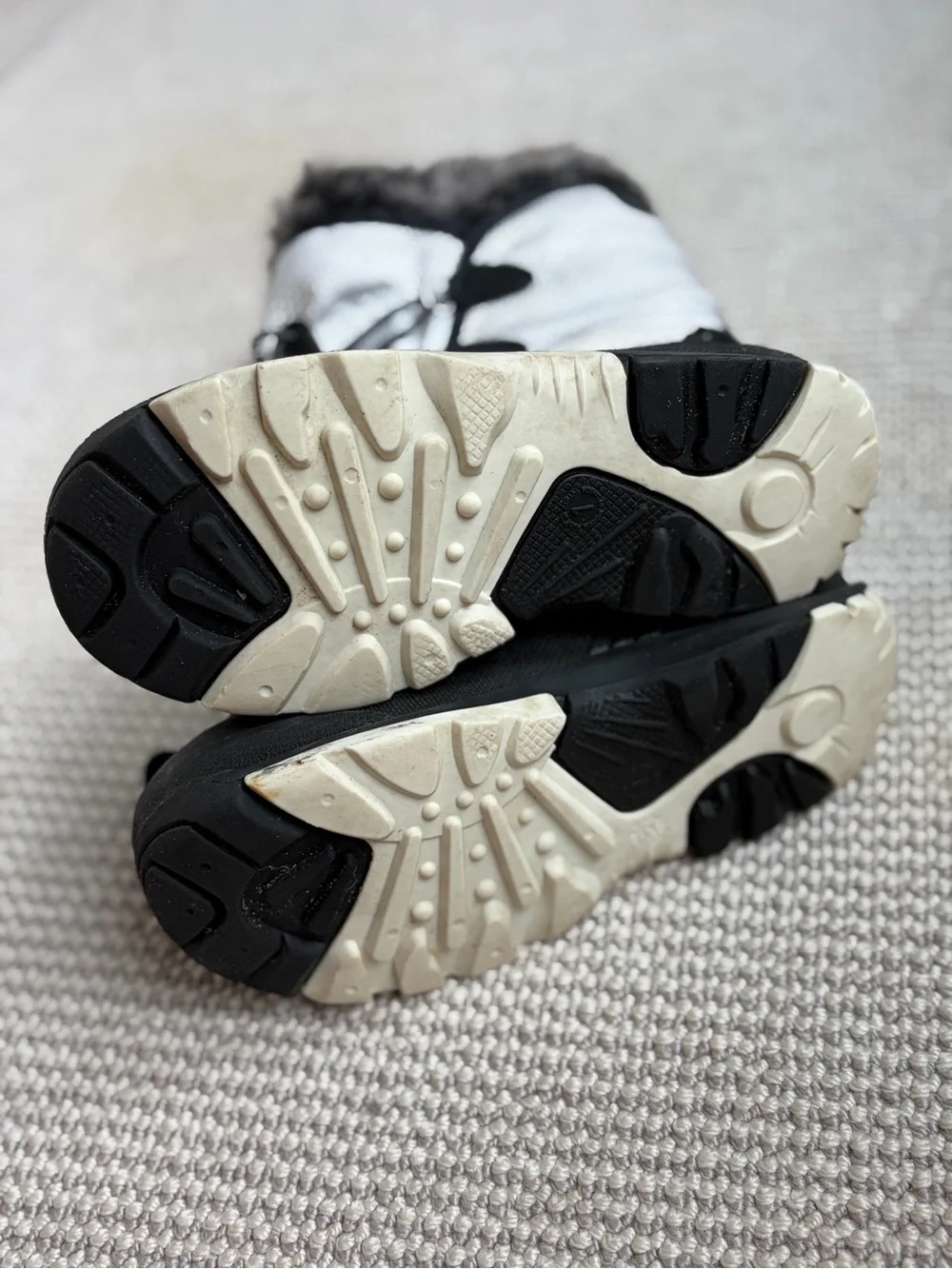 Kamik Kids Winter Snow Boots with Faux Fur